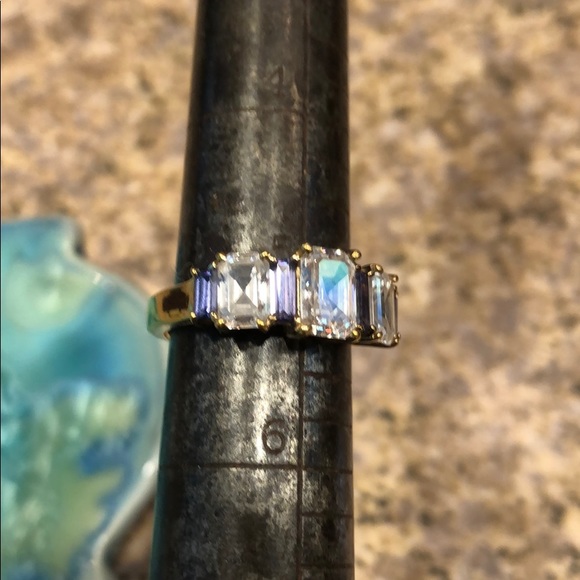 Women’s Gold Color over Sterling Ring Approx size 5 - Picture 13 of 17